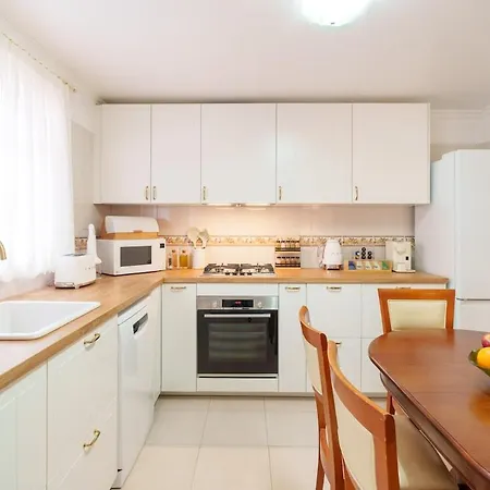 Private Heated Pool Vakantiehuis Funchal (Madeira)