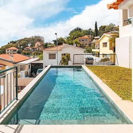 Vakantiehuis Private Heated Pool *