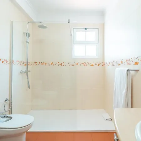 Private Heated Pool Vakantiehuis Funchal (Madeira)